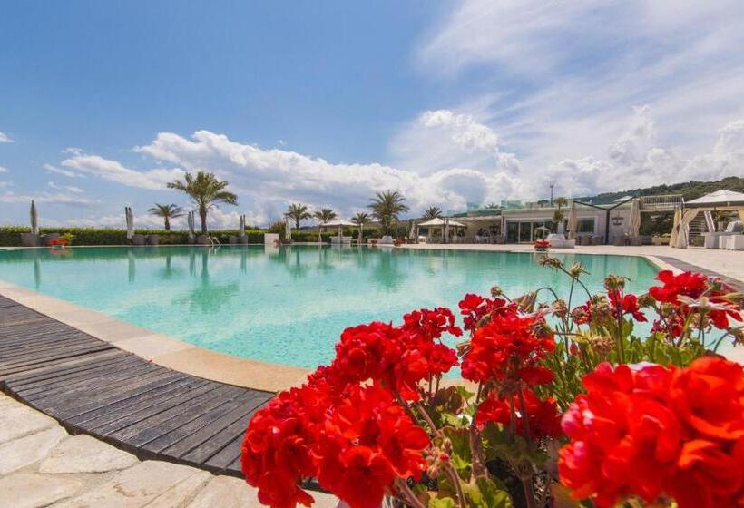 בית מלון כפרי Augustus Resort