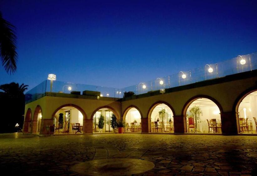 בית מלון כפרי Augustus Resort