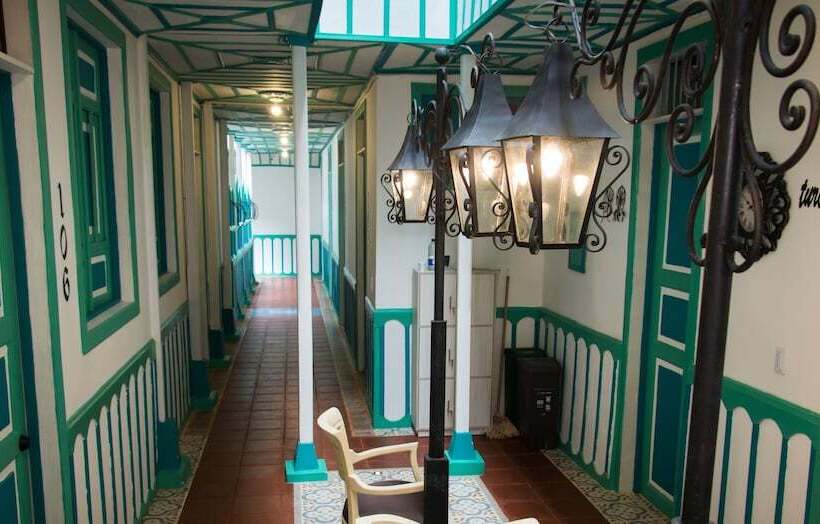 Отель Casa Grande Inn