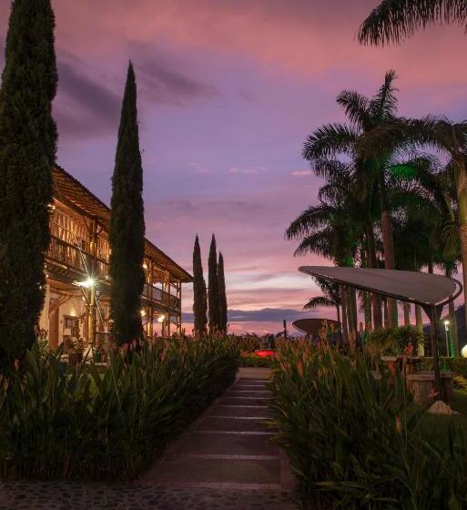 هتل Casa San Carlos Lodge Pereira