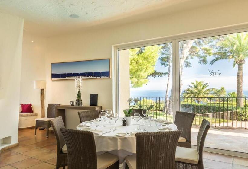 Отель Club Port La Galere