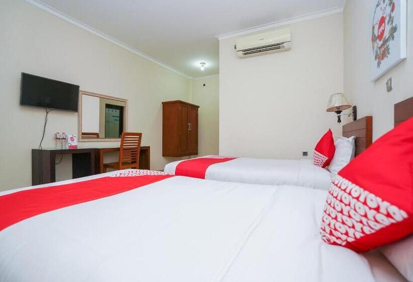 Capital O 1430 Hotel Ratna Syariah