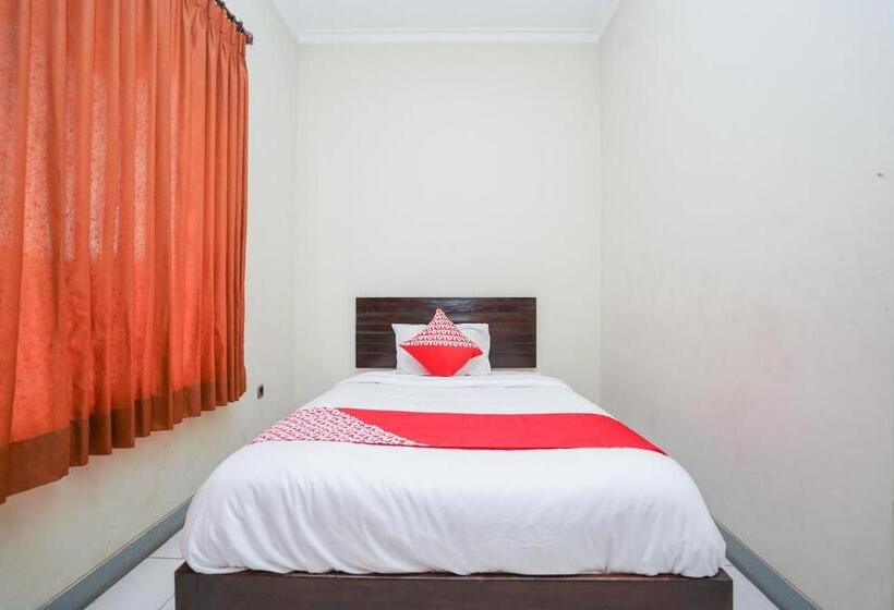 Capital O 1430 Hotel Ratna Syariah