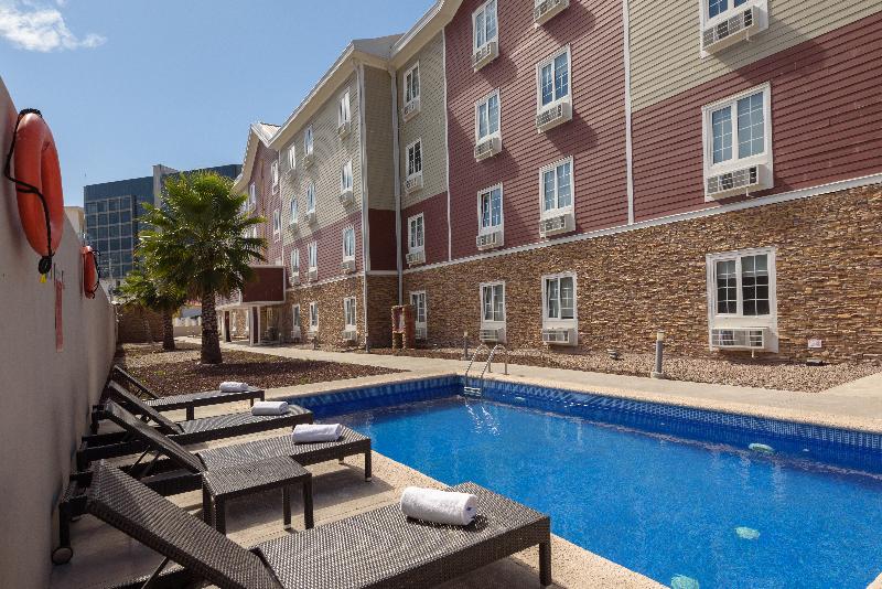 호텔 Extended Suites Tijuana Macroplaza