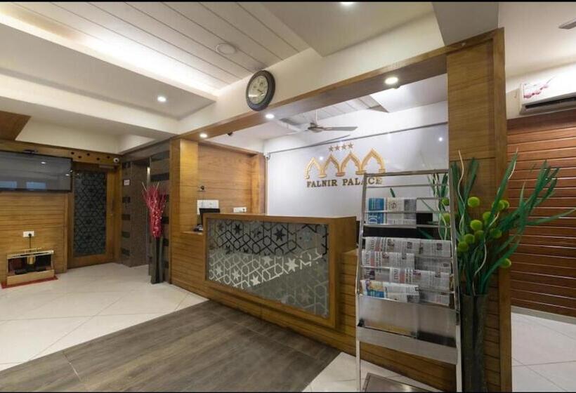 Отель Falnir Palace