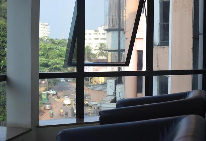 Отель Falnir Palace