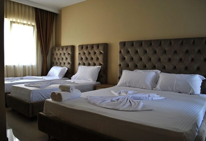 בית מלון כפרי Frojd