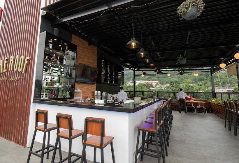 Front One Hotel Jayapura