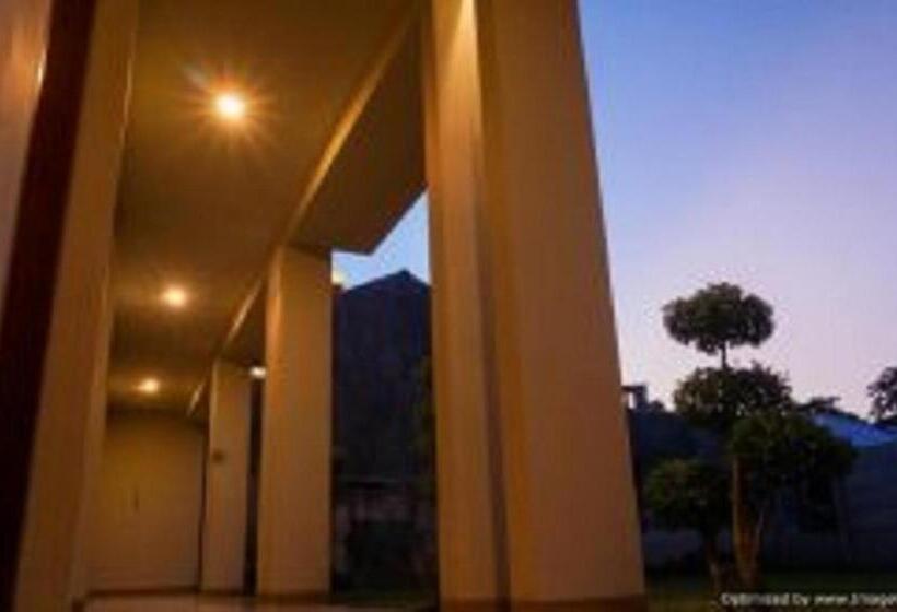 Hastina Hotel Lombok