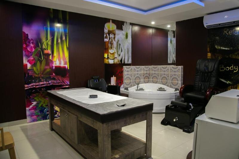 酒店 Holiday Khaleej