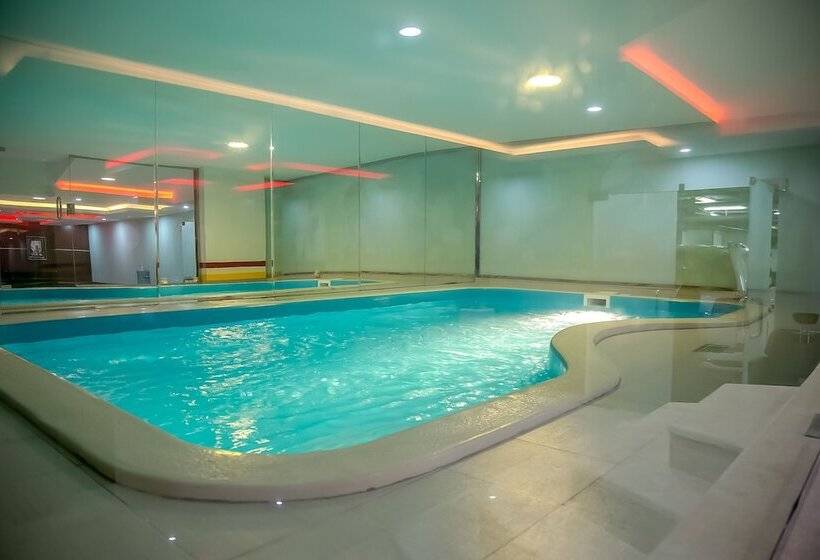 酒店 Holiday Khaleej