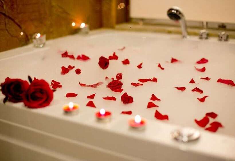 酒店 Holiday Khaleej