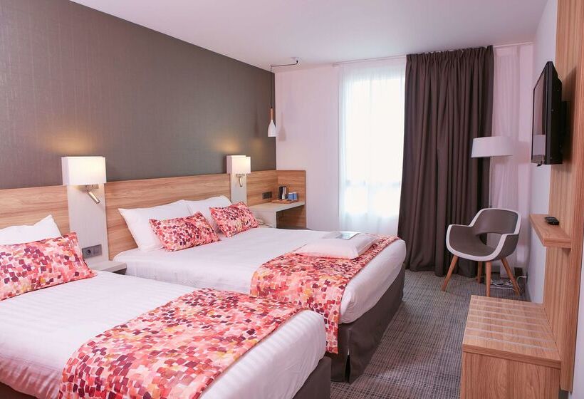 בית מלון כפרי Kyriad Pontarlier