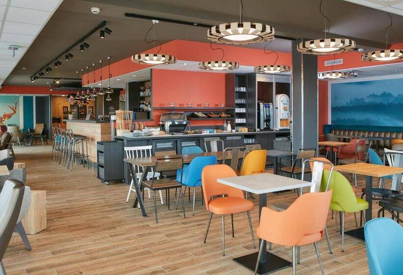 ホテル Kyriad Pontarlier