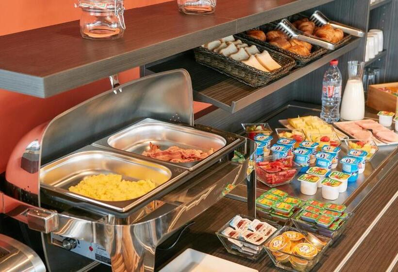 ホテル Kyriad Pontarlier