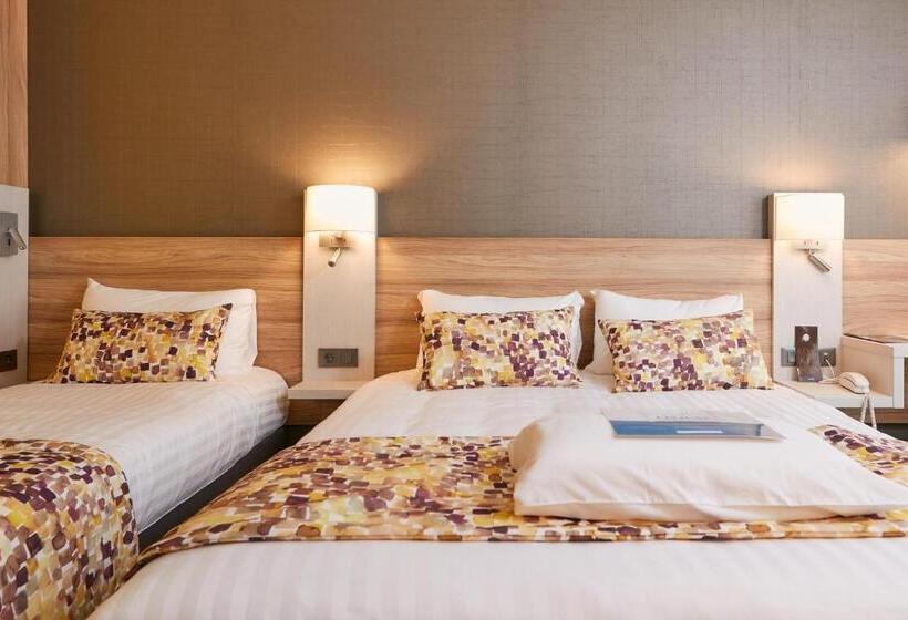 בית מלון כפרי Kyriad Pontarlier