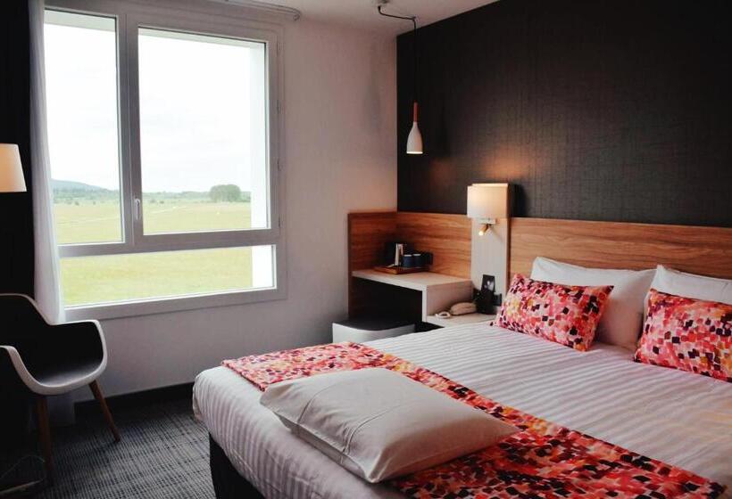 בית מלון כפרי Kyriad Pontarlier