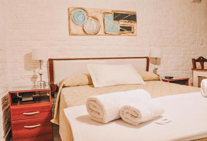 فندق Las Liebres