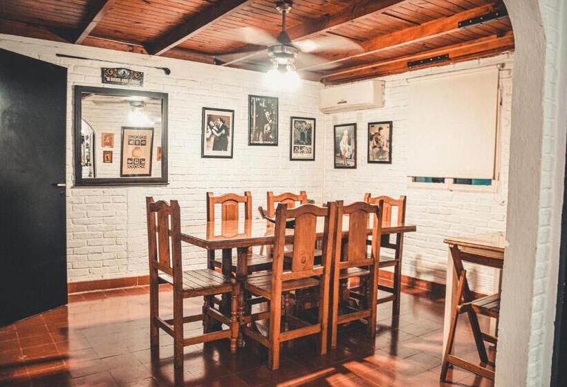 فندق Las Liebres