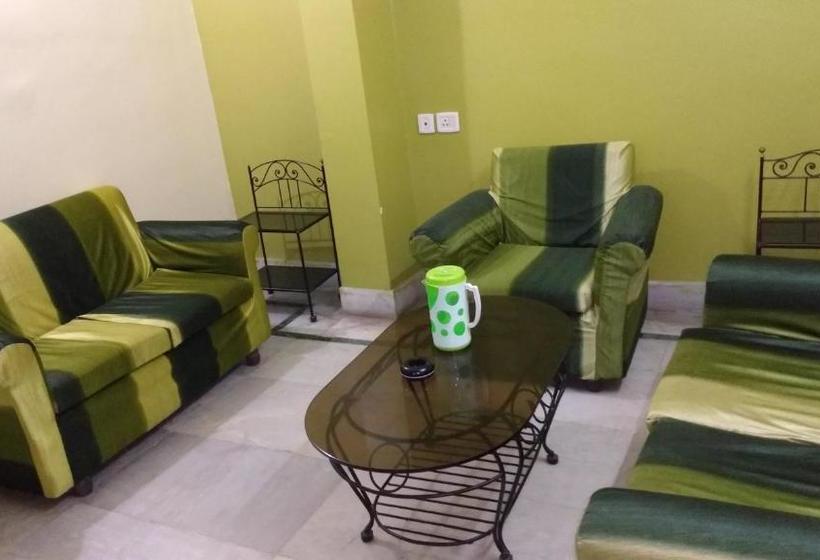 فندق Binapani  & Restaurant