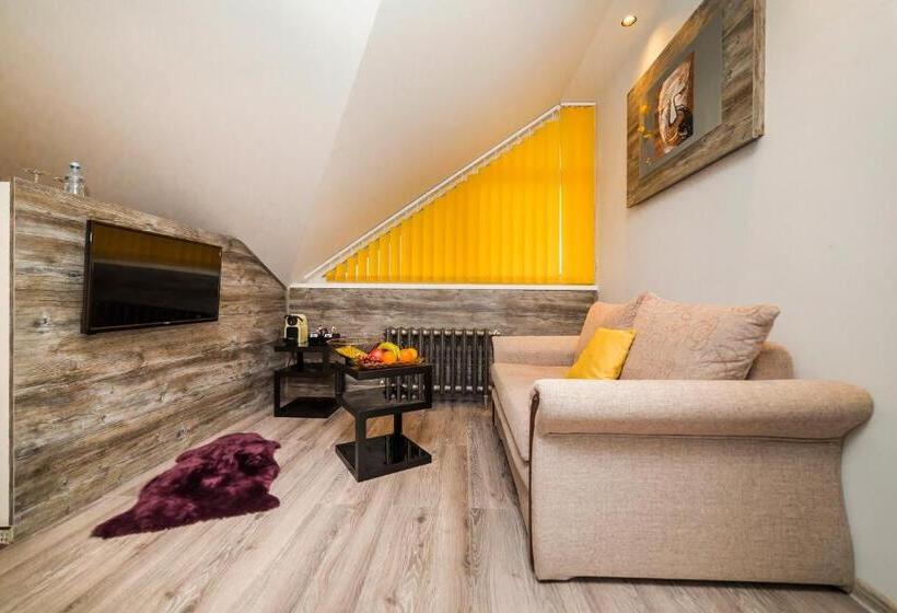 هتل Pension Padre