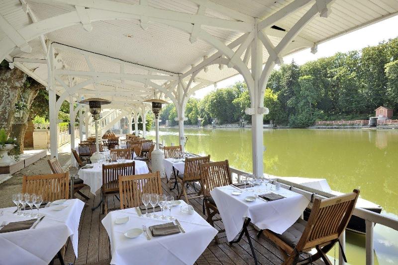 ホテル Restaurant Pavillon Bleu