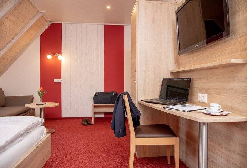 Отель Restaurant Straussen