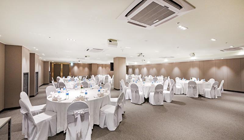 فندق Royal Emporium Incheon Airport