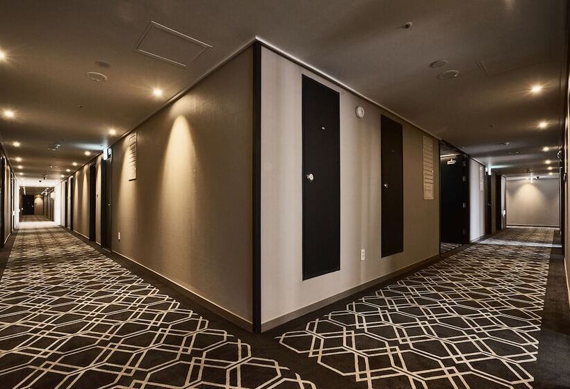 فندق Royal Emporium Incheon Airport