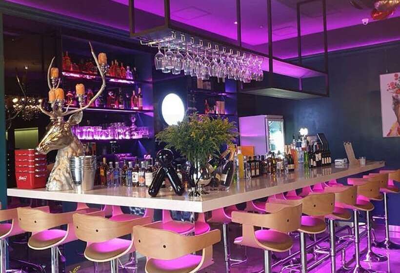 فندق Royal Emporium Incheon Airport