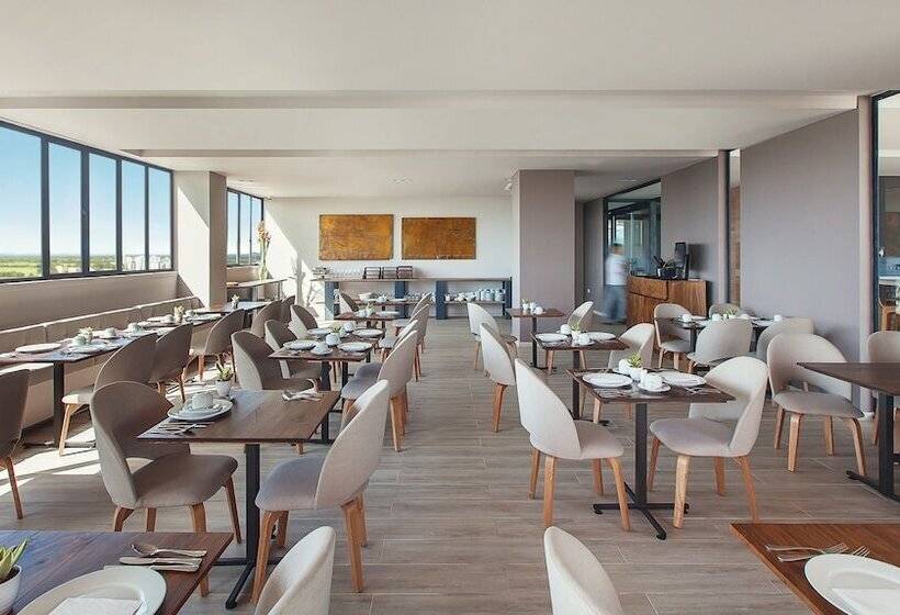 Отель Sites Monteria