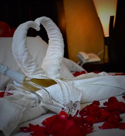 فندق Suite Azomali