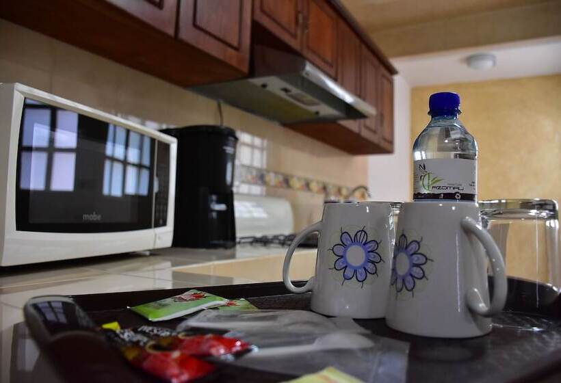 فندق Suite Azomali