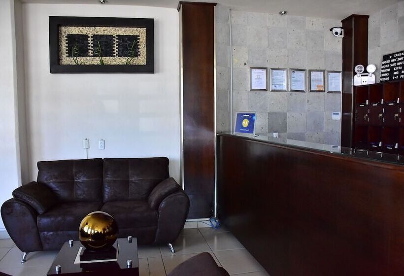 فندق Suite Azomali