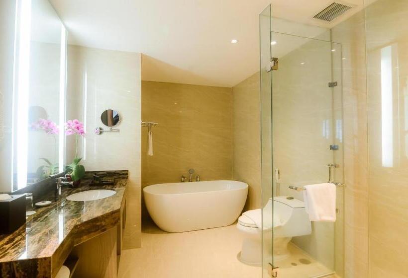 Отель The Excelton