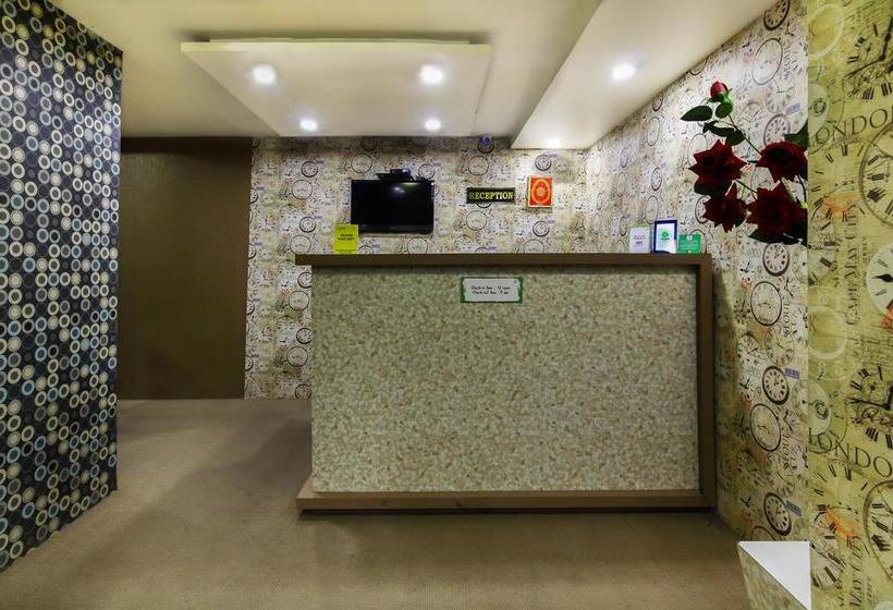 ホテル Treebo Crystal Studio