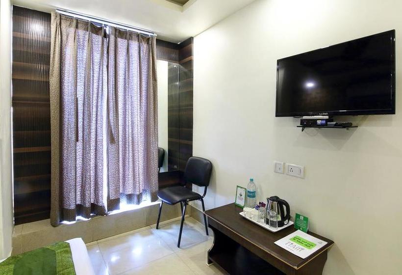 호텔 Treebo Crystal Studio