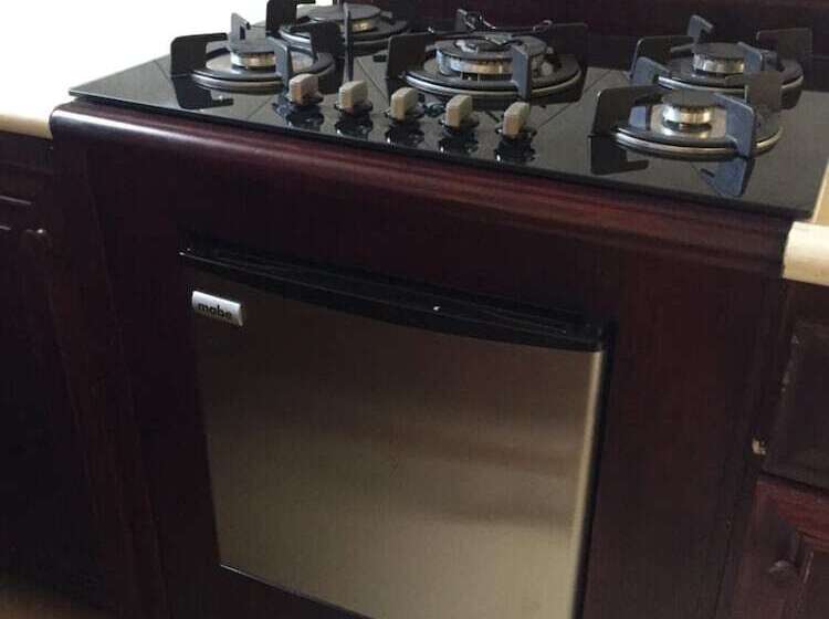 호텔 Y Estancia 24 7