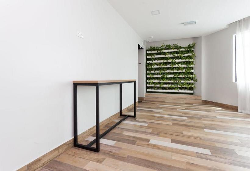 فندق Zen Rooms Skudai