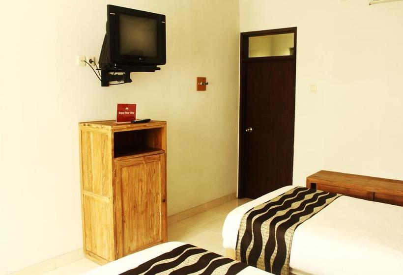 ホテル Zen Rooms Sukajadi Sindang Sirna