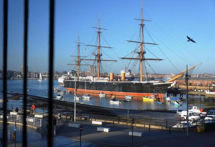 住宿加早餐  Lady Hamilton Inn