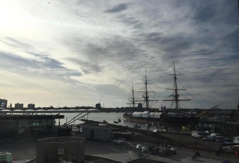 住宿加早餐  Lady Hamilton Inn