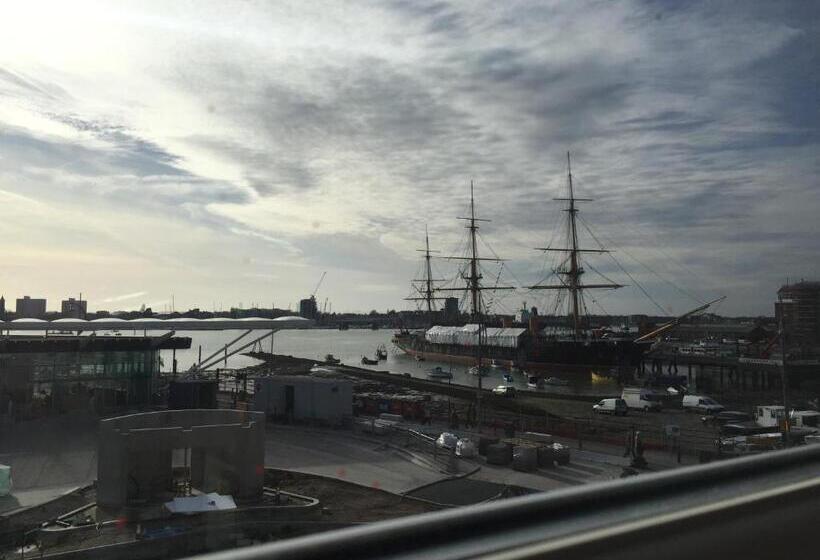 住宿加早餐  Lady Hamilton Inn