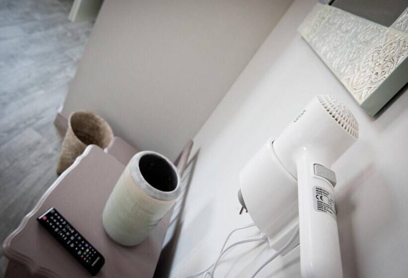 Logis Hotel Restaurant Le Relais Fleuri