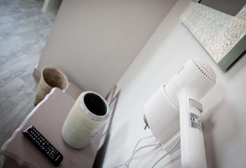 Logis Hotel Restaurant Le Relais Fleuri