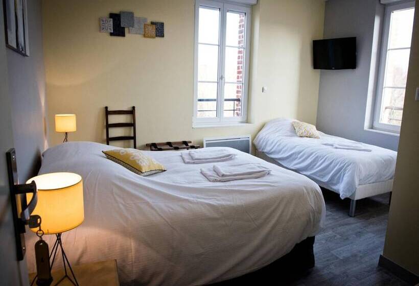 Logis Hotel Restaurant Le Relais Fleuri