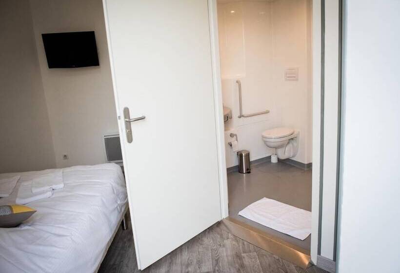 Logis Hotel Restaurant Le Relais Fleuri