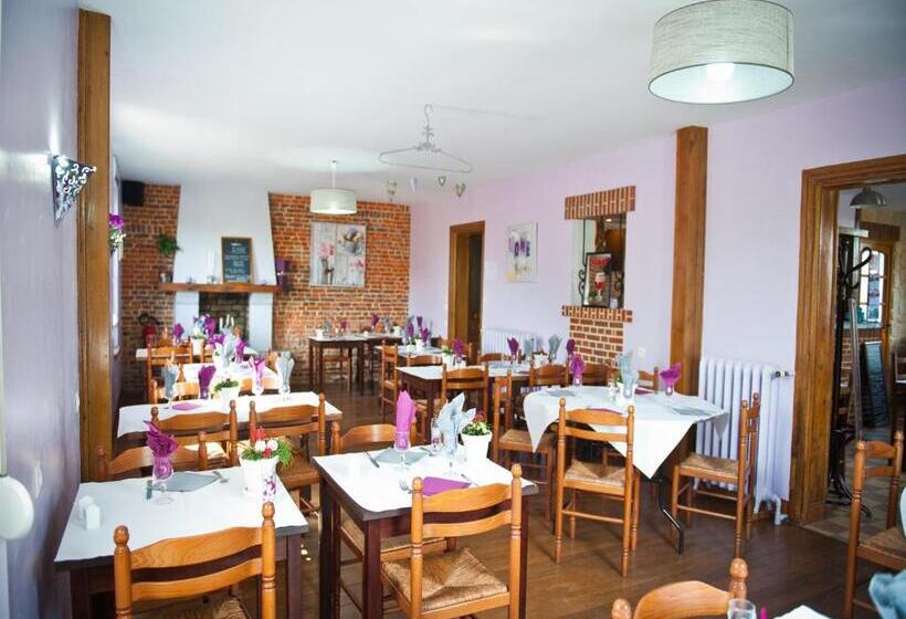 Logis Hotel Restaurant Le Relais Fleuri