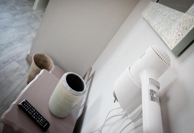 Logis Hotel Restaurant Le Relais Fleuri