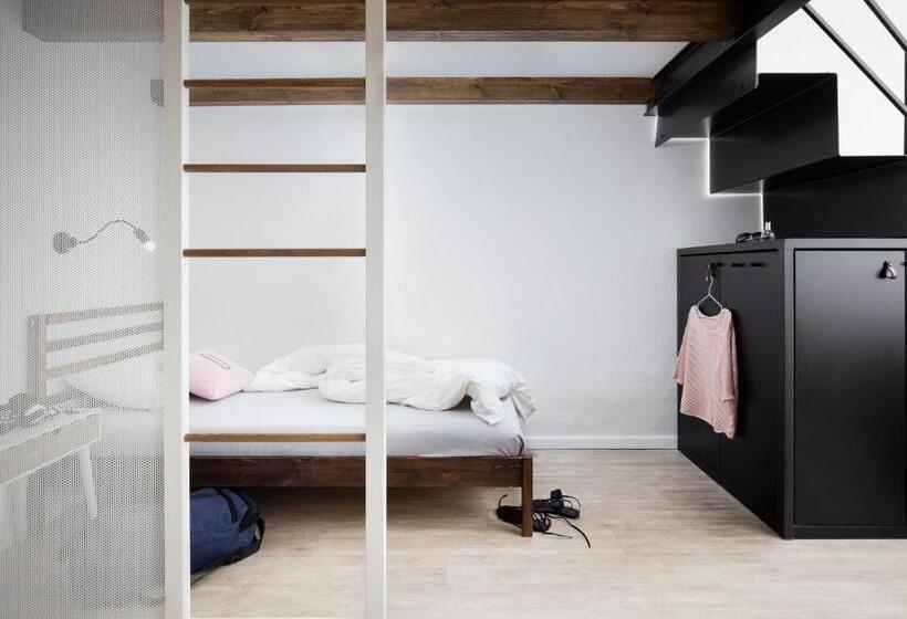 Long Story Short Hostel & Café